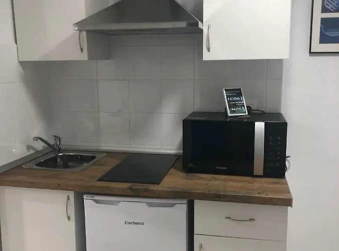 Apartament & *